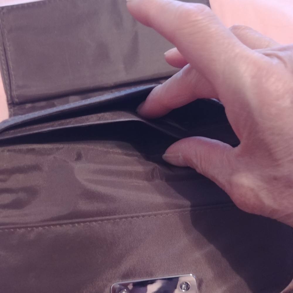 Wallet - Picture 6 of 7